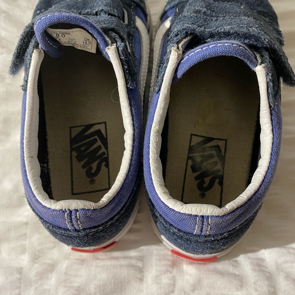 Child size 8 Blue Vans. In good used condition. - Picture 6 of 8